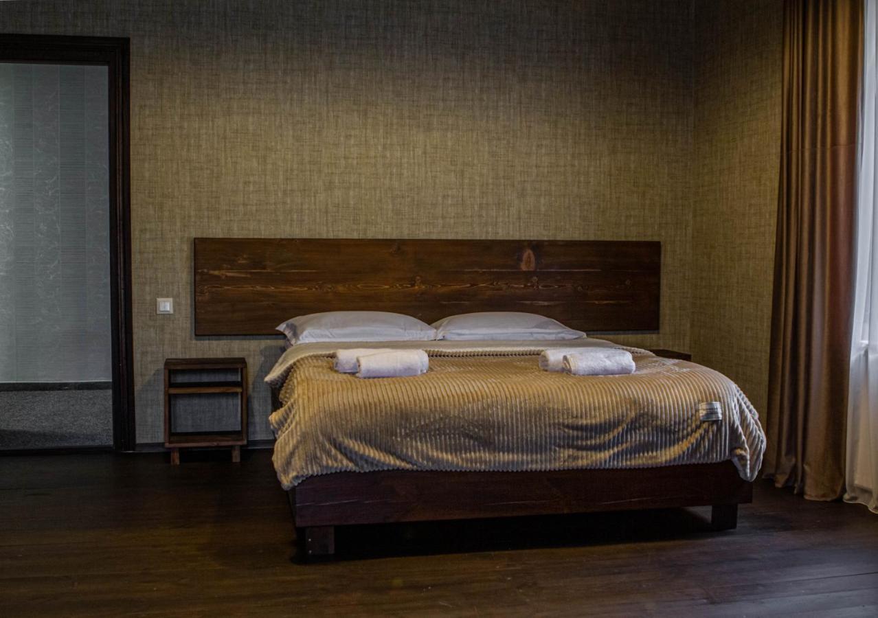 Hotel Eden Mestia Eksteriør billede