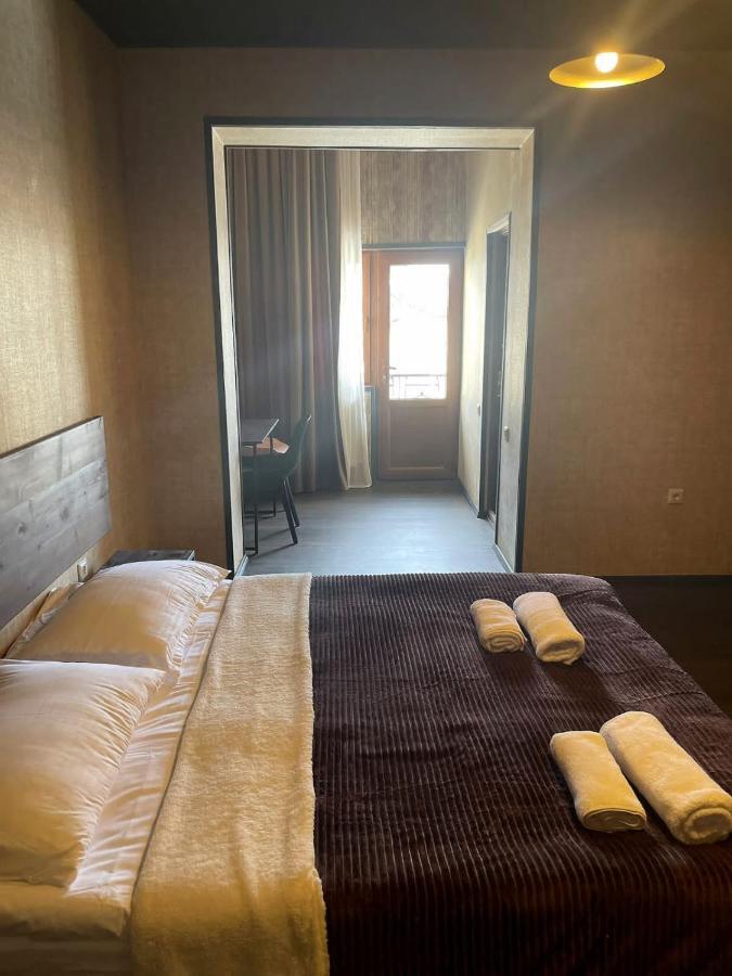 Hotel Eden Mestia Eksteriør billede