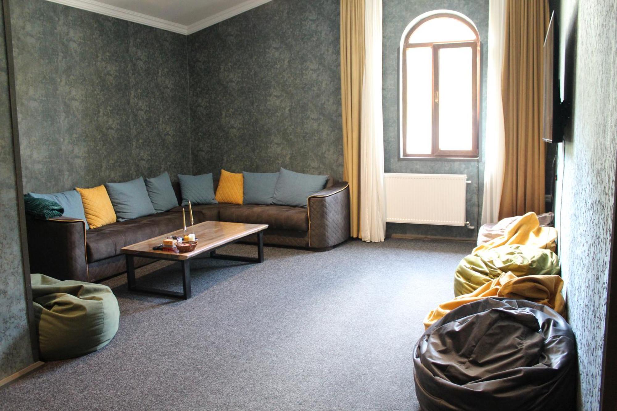 Hotel Eden Mestia Eksteriør billede